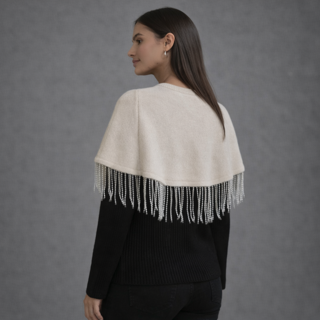 Klassieke Crème Cape met Parels en Kralenfranje