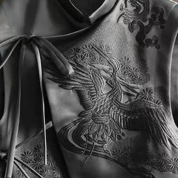 Gilet met Geborduurd Design & Strikdetail Shadow Grace