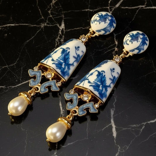 Statement Oorbellen met Porselein Look en Parel – Luxe Dames Oorbellen Blauw-Wit
