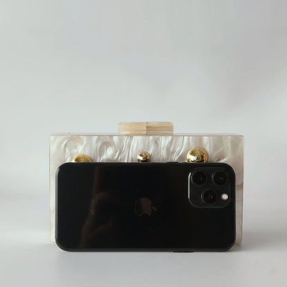 Clutch met Goudkleurige Stud Details