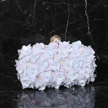 Clutch Tas Bloemen Luxe Avondtas met 3D Bloem Design en Parel Details(meer kleuren)