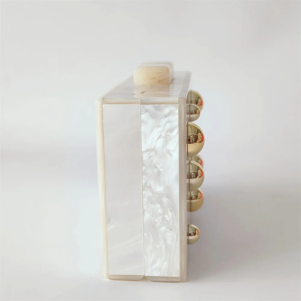 Clutch met Goudkleurige Stud Details