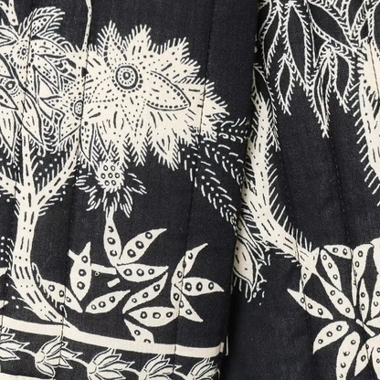 Zwart jasje met Witte Garden of Fruits Print