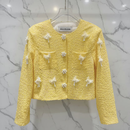 Soleil Luxe Sequin Cropped Jacket met 3D Bloemen & Parelknopen