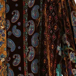Paisley Velours Blouse met Kralendetails