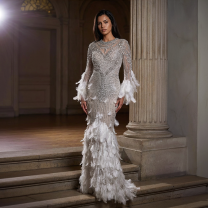 Luxe Maxi Jurk met Veren White en Embellished Details Bridal Touch