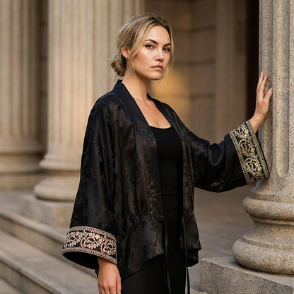 Jacquard Satijn Kimono Blouse Zwart met Borduurdetails Oriental Chic