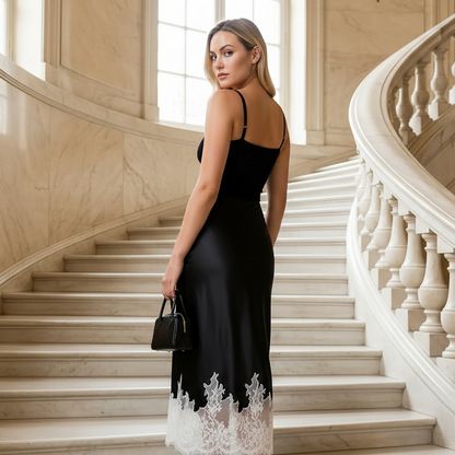 Elegance Maxi Rok Satijn met Kantafwerking
