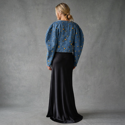 Denimjacket — Cropped Denim Blouse met Studdetails en Overlappende Voorzijde