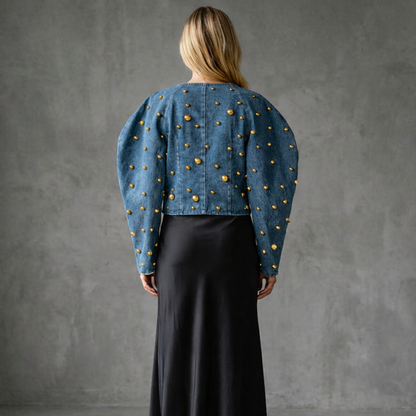 Denimjacket — Cropped Denim Blouse met Studdetails en Overlappende Voorzijde