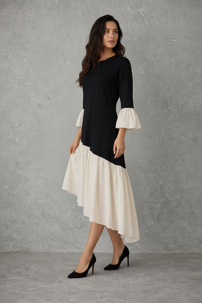 Asymmetrische Contrast Midi Jurk in Zwart en Crème
