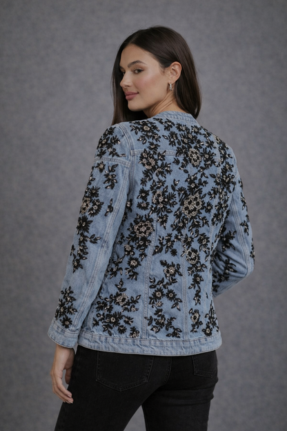 Denimjacket – Spijkerjas met Zwart Bloemenborduurwerk en Kralen