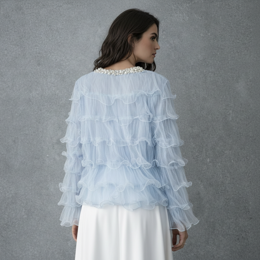 Lichtblauwe Ruffle Blouse met Parel- en Bloemapplicatie